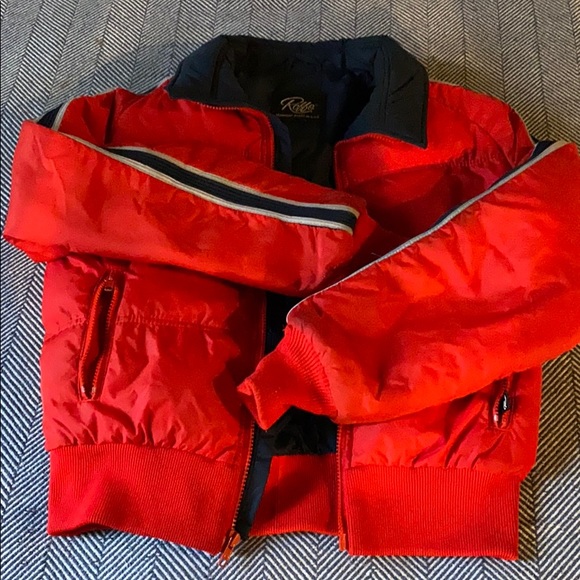 Turn some heads on the slopes with this classic! - Picture 2 of 8